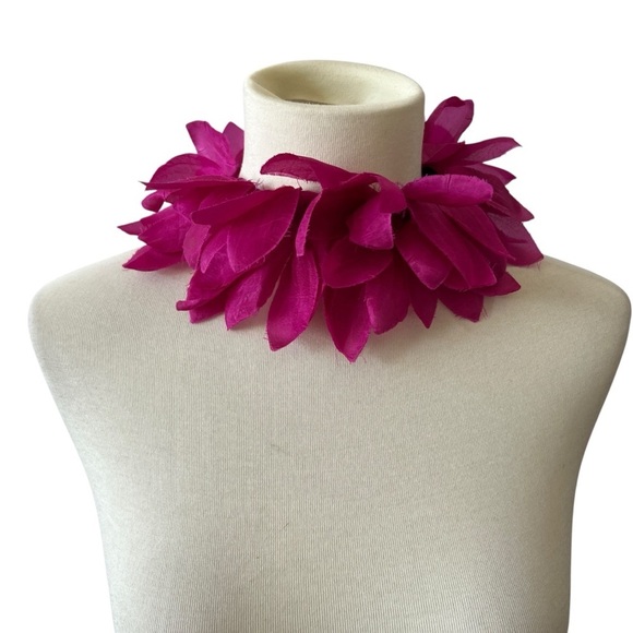 UNBRANDED SATIN CHOKER OR BELT BOLD PINK OS FAIRYCORE VERSATILE FEMININE CHIC - Picture 1 of 9